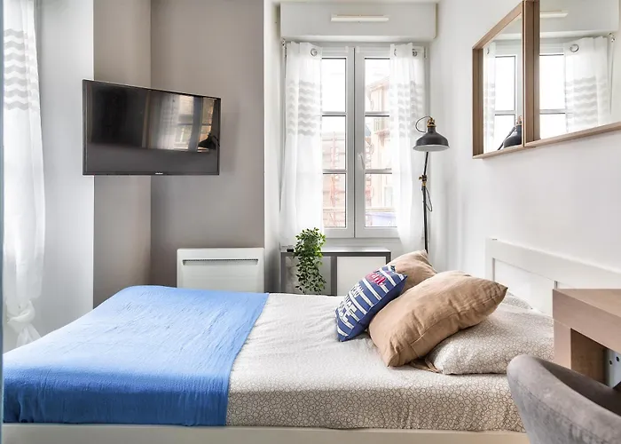 Cosy Quartier Harteloire Proche Centre-ville アパート ブレスト